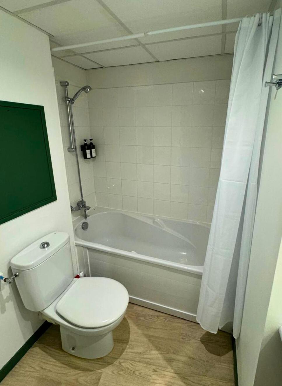 Oasis - Wifi, Clim, Vue, Equipe